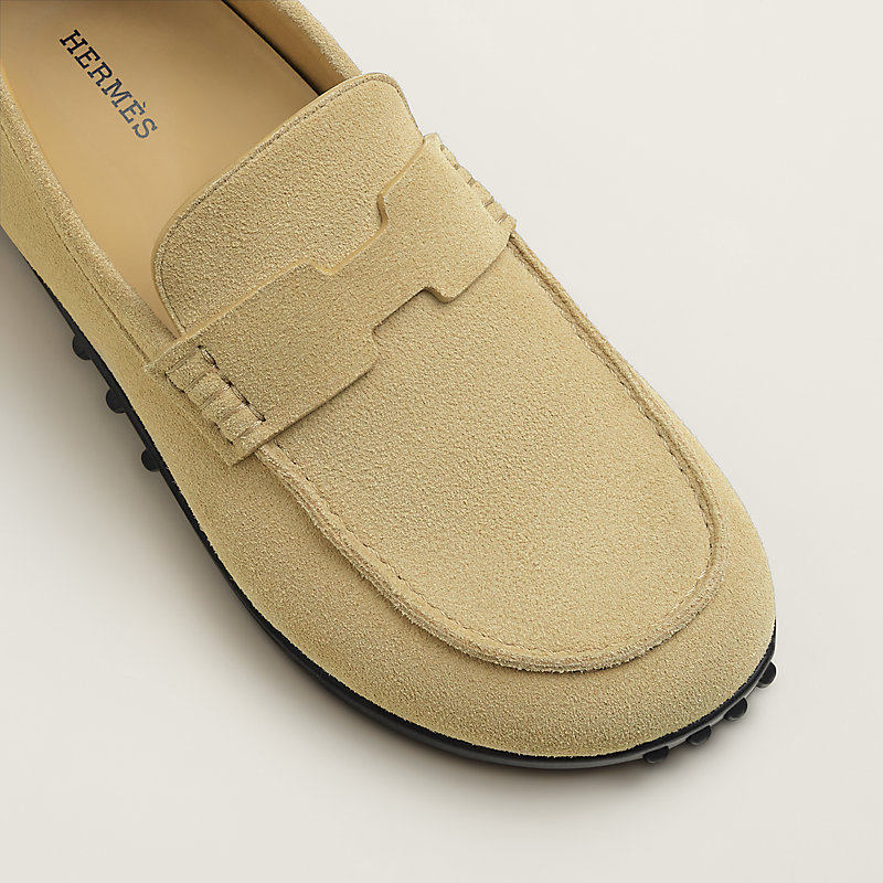 Mocassim Lazy - Bege | Hermès Brasil